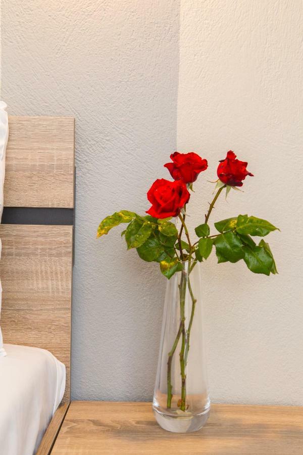 Sunset Apartments بيرديكا المظهر الخارجي الصورة